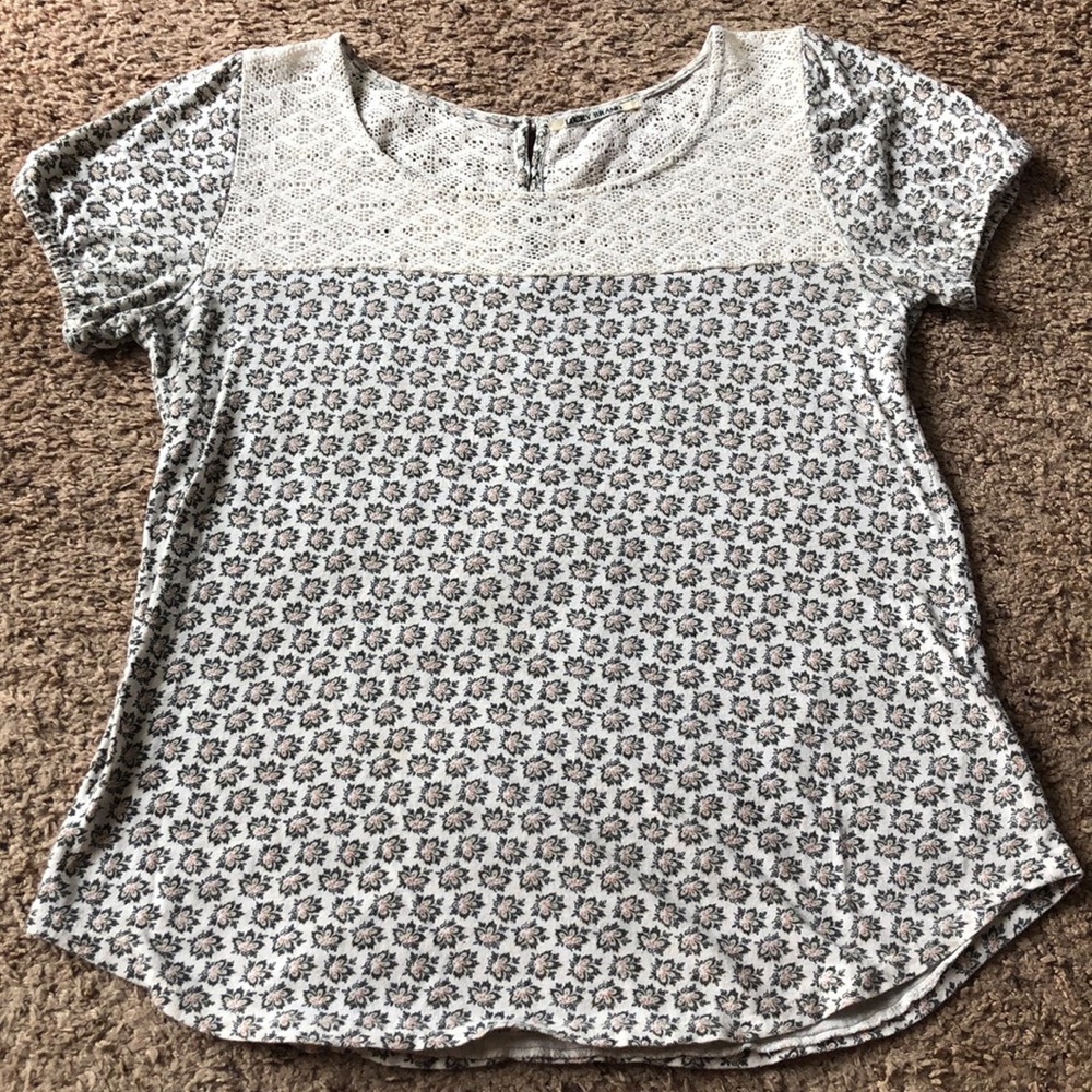 Lucky Brand capped sleeve tee, size small